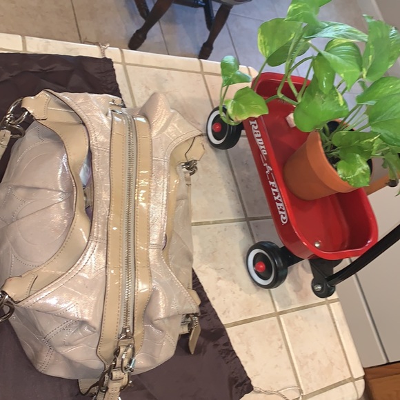 Coach Bag - Picture 4 of 15